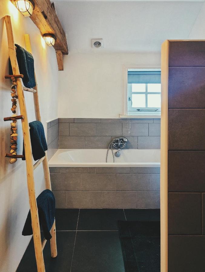 B & B Wijdzicht Wolsum Esterno foto