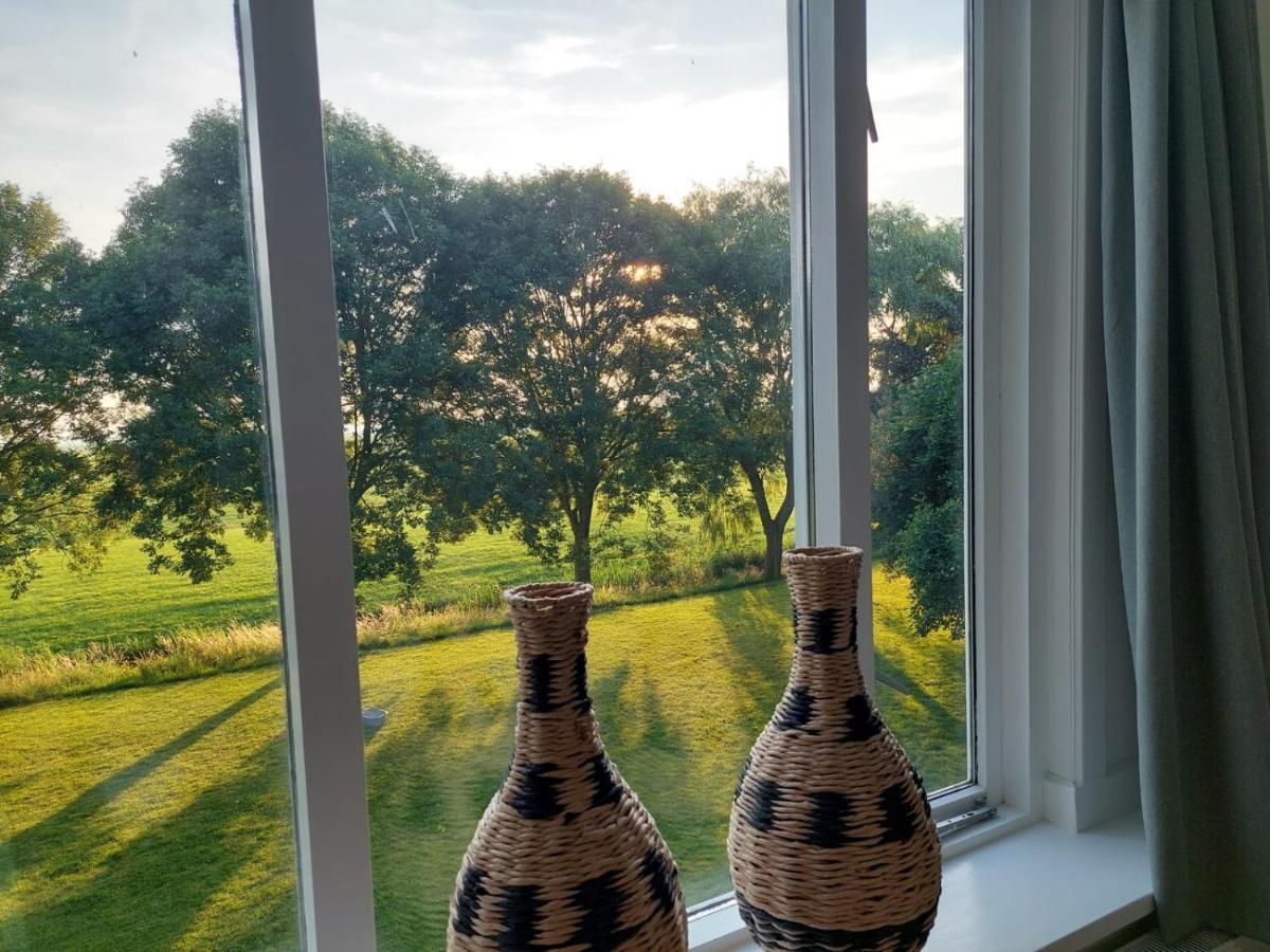 B & B Wijdzicht Wolsum Esterno foto