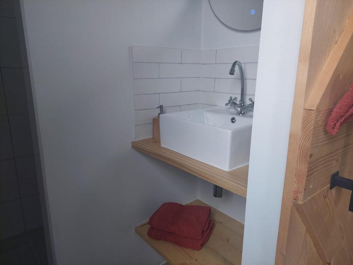 B & B Wijdzicht Wolsum Esterno foto