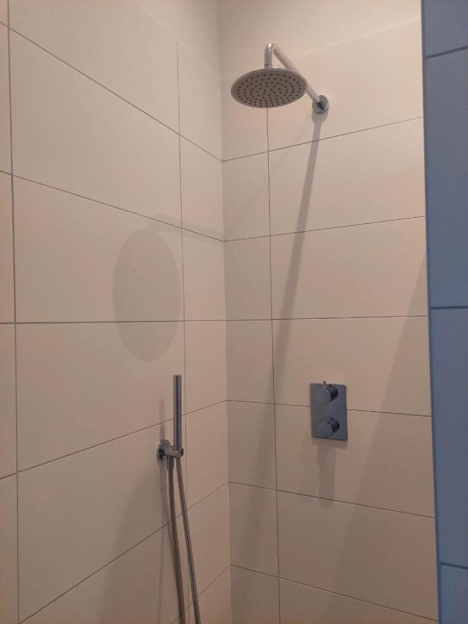 B & B Wijdzicht Wolsum Esterno foto