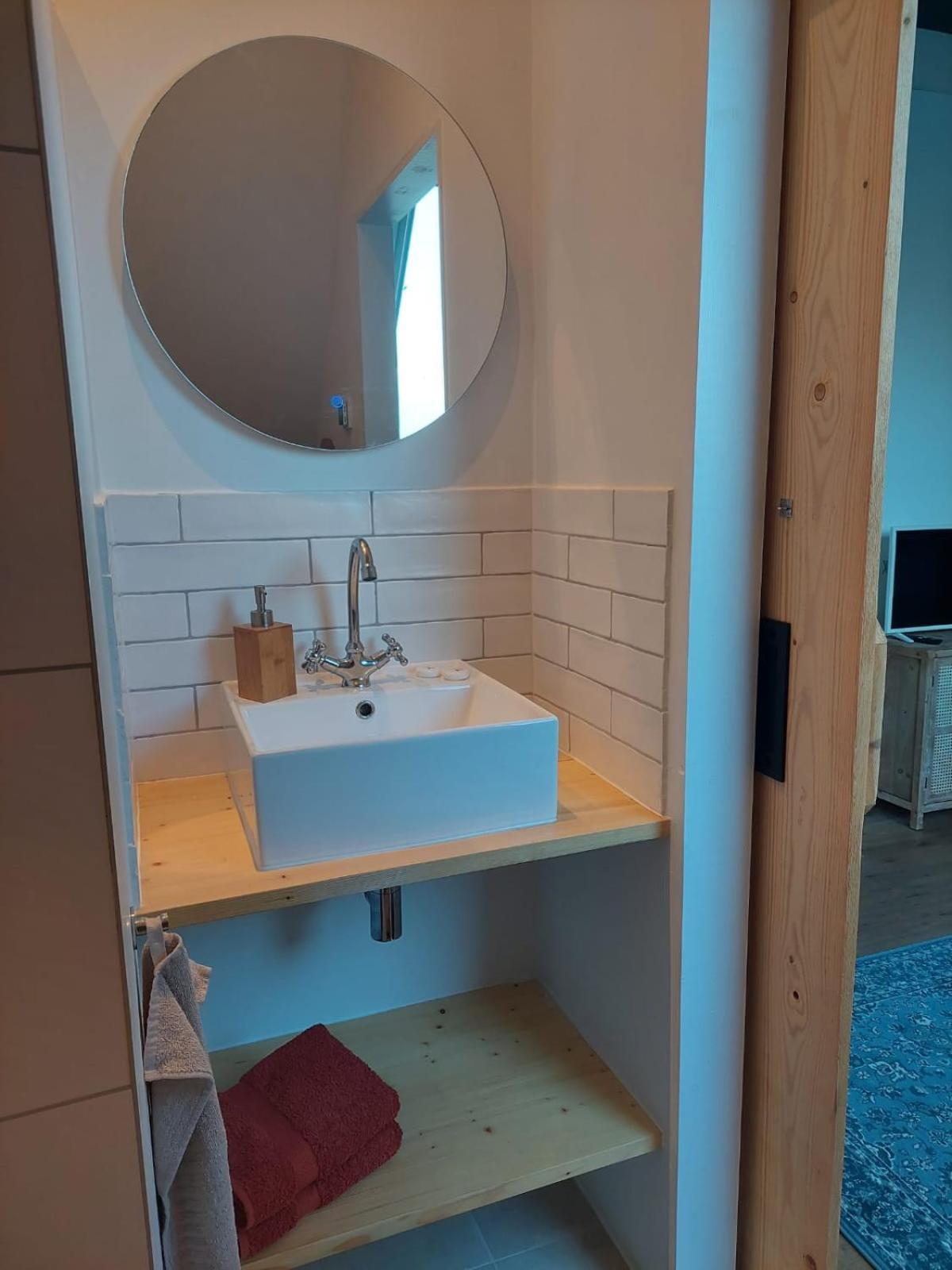 B & B Wijdzicht Wolsum Esterno foto